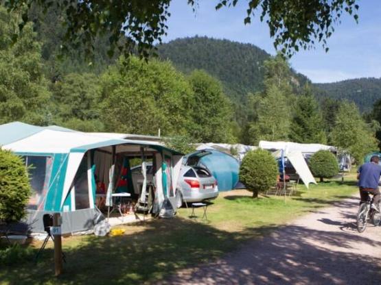 ADAC -Paket - gegen Vorlage der ERMÄSSIGUNGS-Campcard – "Confort“-Platz