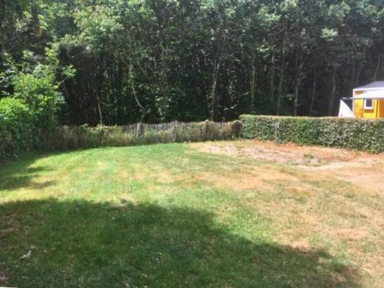 CORNER STELLPLÄTZE mit Elektrizität 16A + Abwasser-/ Fließwasseranschluss