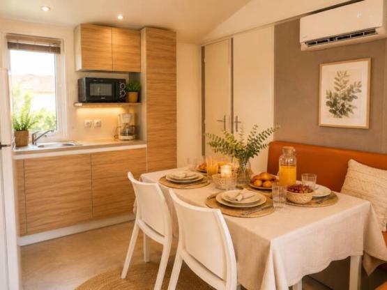 Mobilheim Loggia Confort 22m2 (2 Schlafzimmer) Terrasse mit Klimaanlage + TV