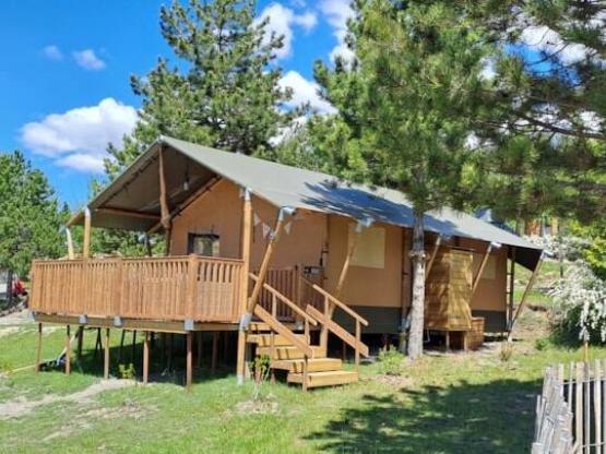 Tente Lodge Prestige Plus - 2 Schlafzimmer -1 Badezimmer - 35m²