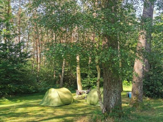 Stellplatz für Wanderer, Radfahrer oder Motorradfahrer mit Zelt