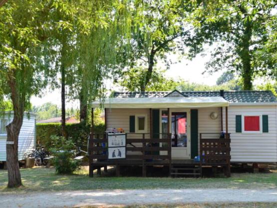 Mobilheim LOFT mit überdachte Terrasse und Klimaanlage