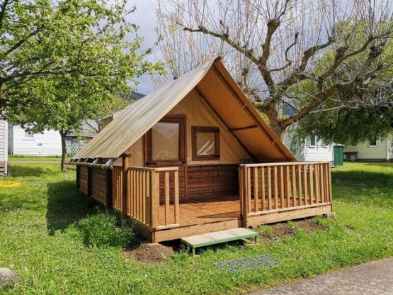 Lodge Amazone Standard 20 m2 (2 Schlafzimmer ) + überdachte Terrasse
