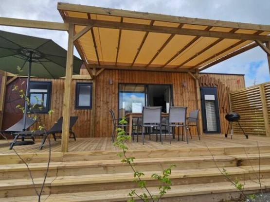 ELEGANCE 40m² (3 Schlafzimmer - 2 Badezimmer - Klimaanlage) Terrasse 27m² Neu im Jahr 2024