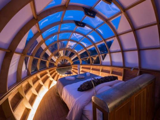 Caballon - Wood and canvas structure + electricity