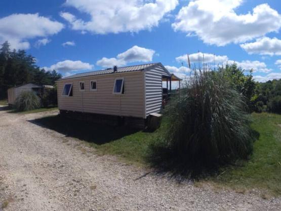Mobil-Home Chêne Confort 23m² (2ch - 5pers) - terrasse couverte 10m2 - samedi/samedi