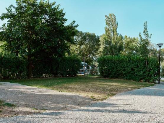 Comfort pitch 170m² Château-Arnoux