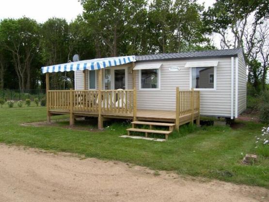 Mobil-home 3 chambres 33m² + terrasse semi-couverte - Petite vue mer