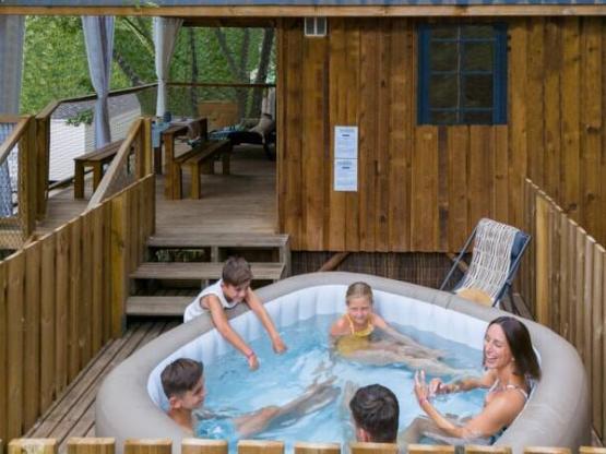 CHALET KENYA. STANDARD MIT SPA