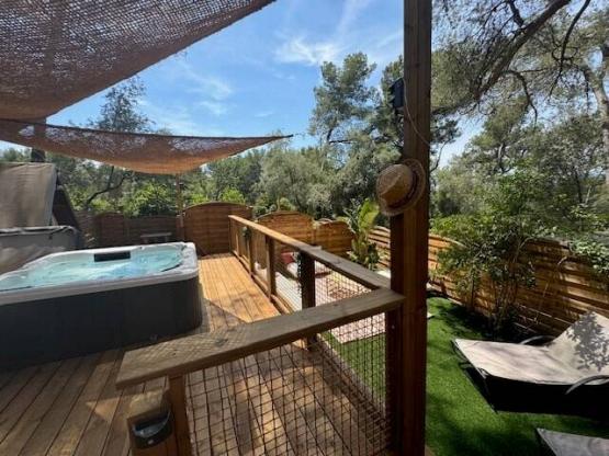 Cottage CÔTÉ JARDIN (6/8P) PRESTIGE 3BR. 2BAD+ TIPI 2 betten