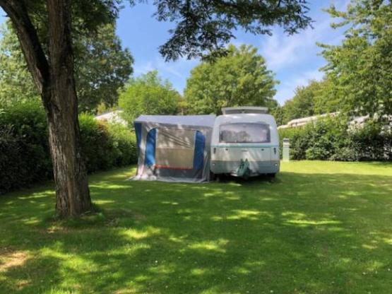 Pauschale: Van oder Wohnwagen Eriba + Strom