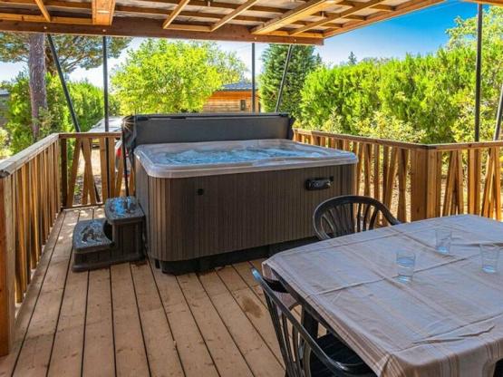 Chalet - 35m2 - 2 schlafzimmer + Jacuzzi