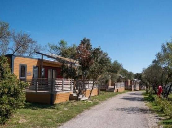 Ultimate Mobile-home - 40 m² - 3 Schlafzimmer - Erhöhte Terrasse