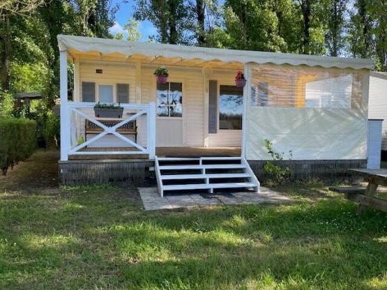 Stacaravan Eco - 30m² - 2 kamers - groot terras met vrij uitzicht over het platteland -