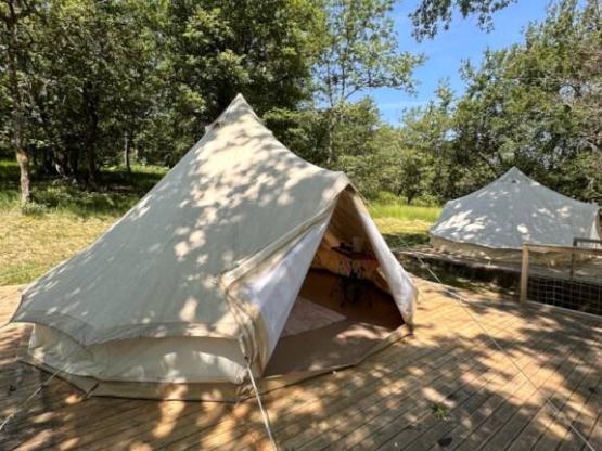 TENTE avec terrasse