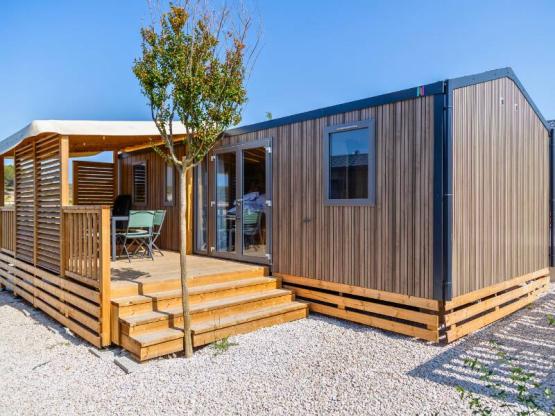 Mobilheim PREMIUM Hanglage 6 Personen (15 m² Terrasse)