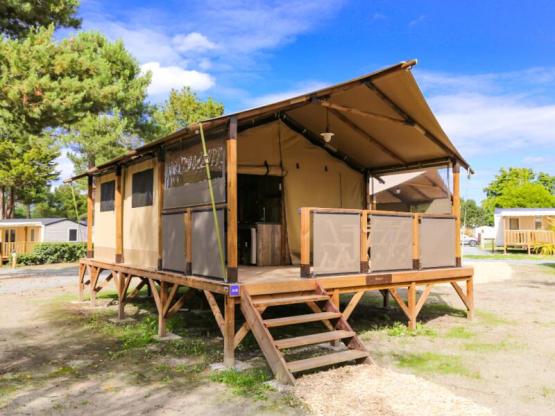 Zelt Lodge Confort 34m² (2 zimmer) - mit Sanitäranlagen
