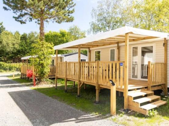 Mobilheim Confort 34m² (3 Schlafzimmer ) + Terrasse + TV + Spüllmachine