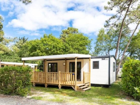 Mobilheim Premium 40m² (2 Schlafzimmer) - 2 Badezimmer + Terrasse + TV