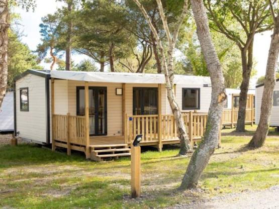 Mobilheim Premium 40m² (3 Schlafzimmer ) + Terrasse + TV + Spüllmachine