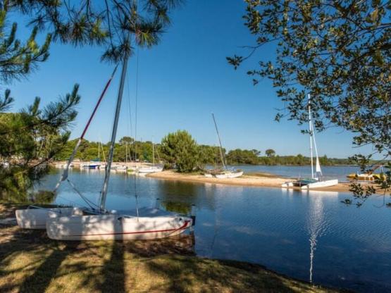 Pitch with electricity - Marina Side / D