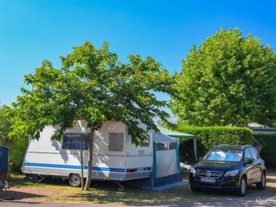 Pauschale Stellplatz + 1 Auto + Strom