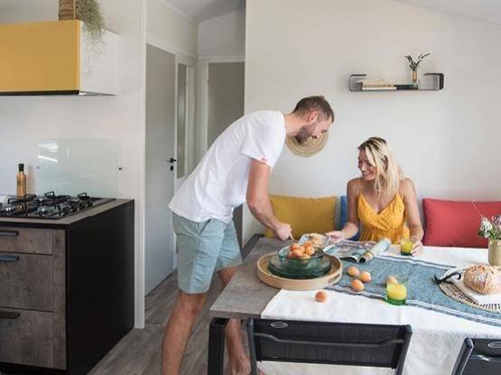 Mobilheim Premium Malaga Trio + Geschirrspülmaschine