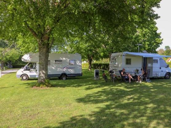 Camping-Pauschale (Stellplatz, 2 Personen, 1 Fahrzeug)