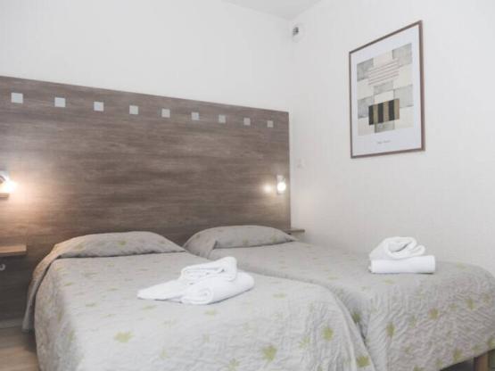 2 Zimmer - einfache Betten