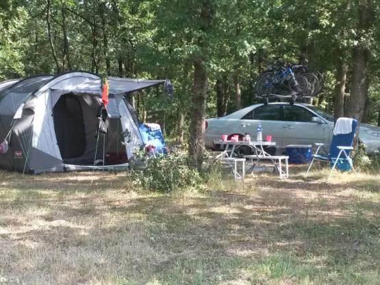 Stellplatz NATURE ohne Strom: Auto + Zelt oder Wohnwagen