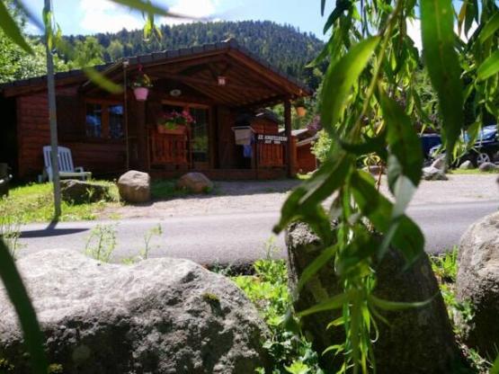 3.CHALET BOIS MONTAGNE 35M² avec terrasse couverte *