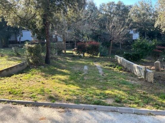 Camping car / Campervan / Folding caravan / Trailer / Roof tent (V01 à V11) - Electricity included