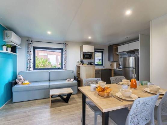 Mobilheim Premium Luxe 3 Schlafzimmer  - Blick auf den Teich