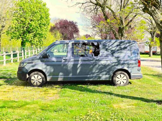 Stellplatz Grand Komfort - 1  Fahrzeug + Strom 6A