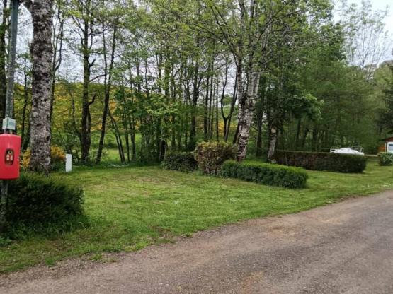 nackter Stellplatz (Hauptsaison)