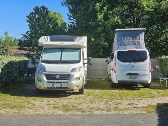 Pauschale gemeinsamer Stellplatz 50m² : Wohnmobil MAXIMAL 7 m x 2,5 m EINZIGARTIG(kein Zelt)