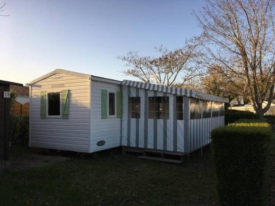 Stacaravan Grand Confort - 2 slaapkamers - Terras overdekt met zeil - airconditioning