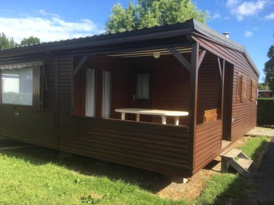 Hütte - 2 Schlafzimmer - Überdachte Terrasse oder Laube - Klimaanlage