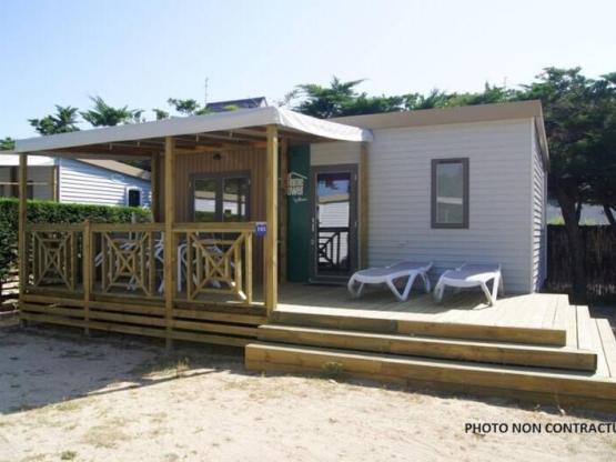 Mobil-home Confort 29m² (2 chambres) + TV + terrasse semi-couverte