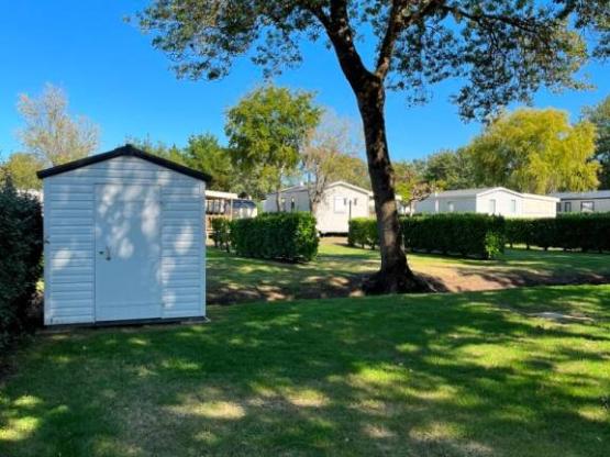 Emplacement Premium avec frigo Top