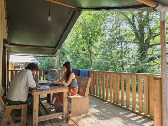 Safari's Lodge Premium Plus