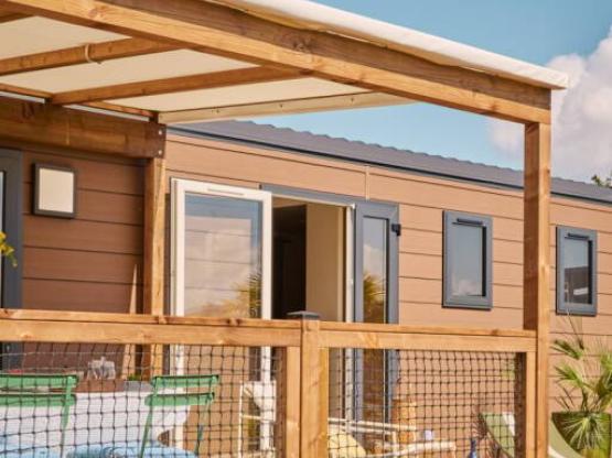 Mobil-home Privilège 3Ch - TV - 2 SDB - Terasse couverte - vue mer