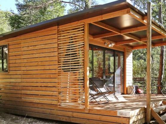 Premium Chalet Maine 1 bedroom - TV - NEW 2026, PRIVATE PONTOON  !