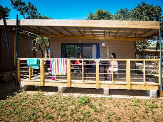 Chalet hotelier avec Jacuzzi privé