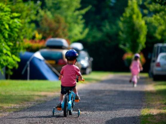 Stellplatz "Séjour vert" - 'Gemeinsame Sanitäranlagen'