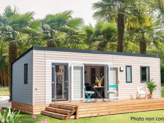 Babord Mobilheim Robinson + 1 fahrzeug + TV