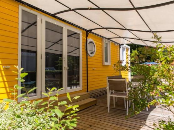 MOBILHEIM - 3 Schlafzimmer - 2 Badezimmer - PERGOLA - 36 m² -