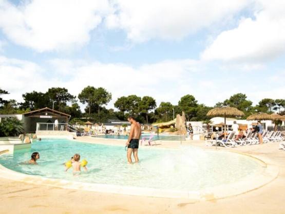 Reisemobil-Zwischenstopp (von 17.00 bis 11.00 Uhr)