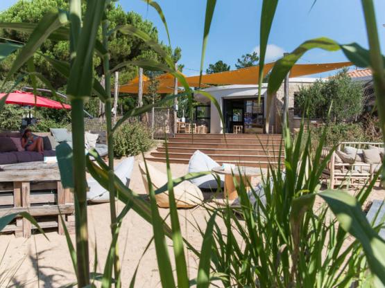 Wohnmobil-Stellplatz + Strom 10A