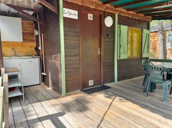 Bungalow ohne Sanitärausstattung